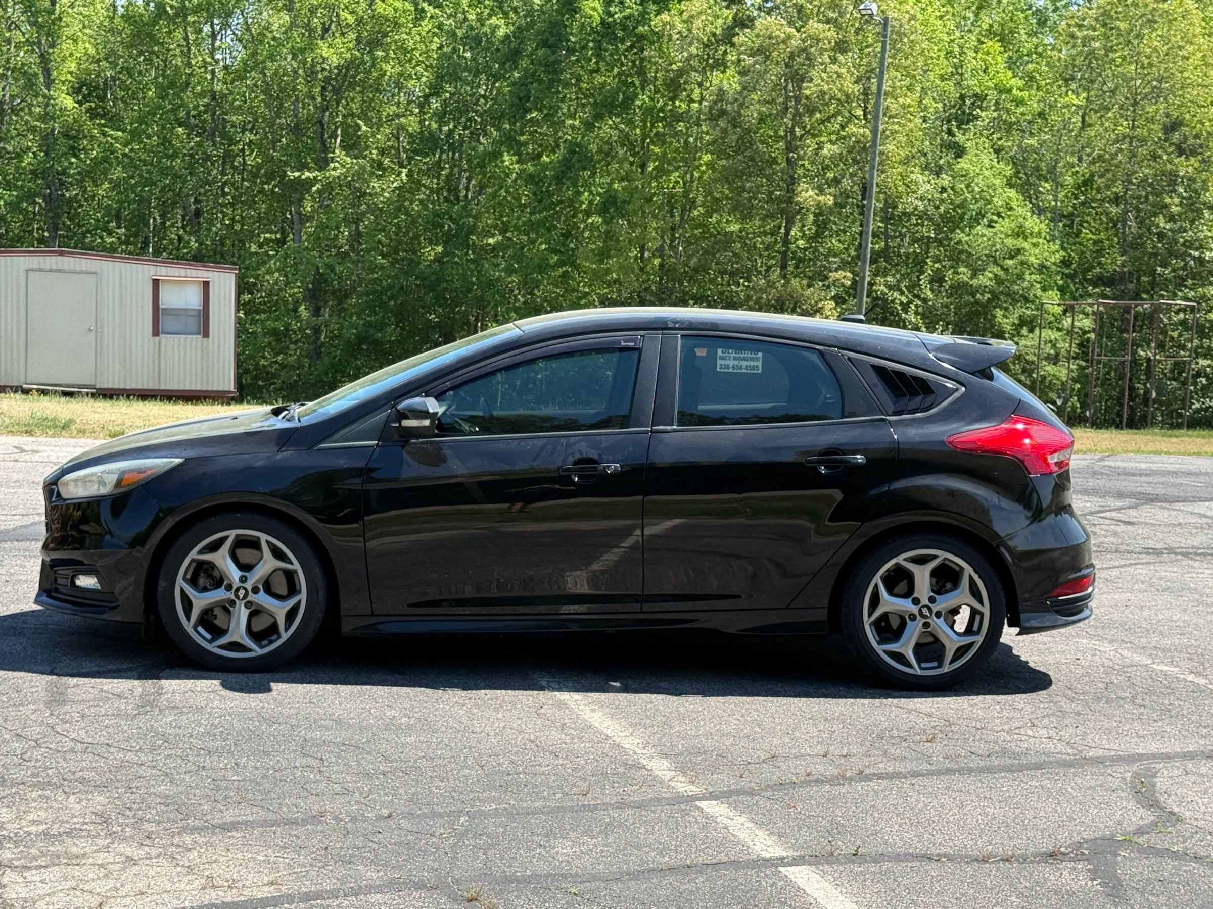 Used 2016 Ford Focus ST image 6
