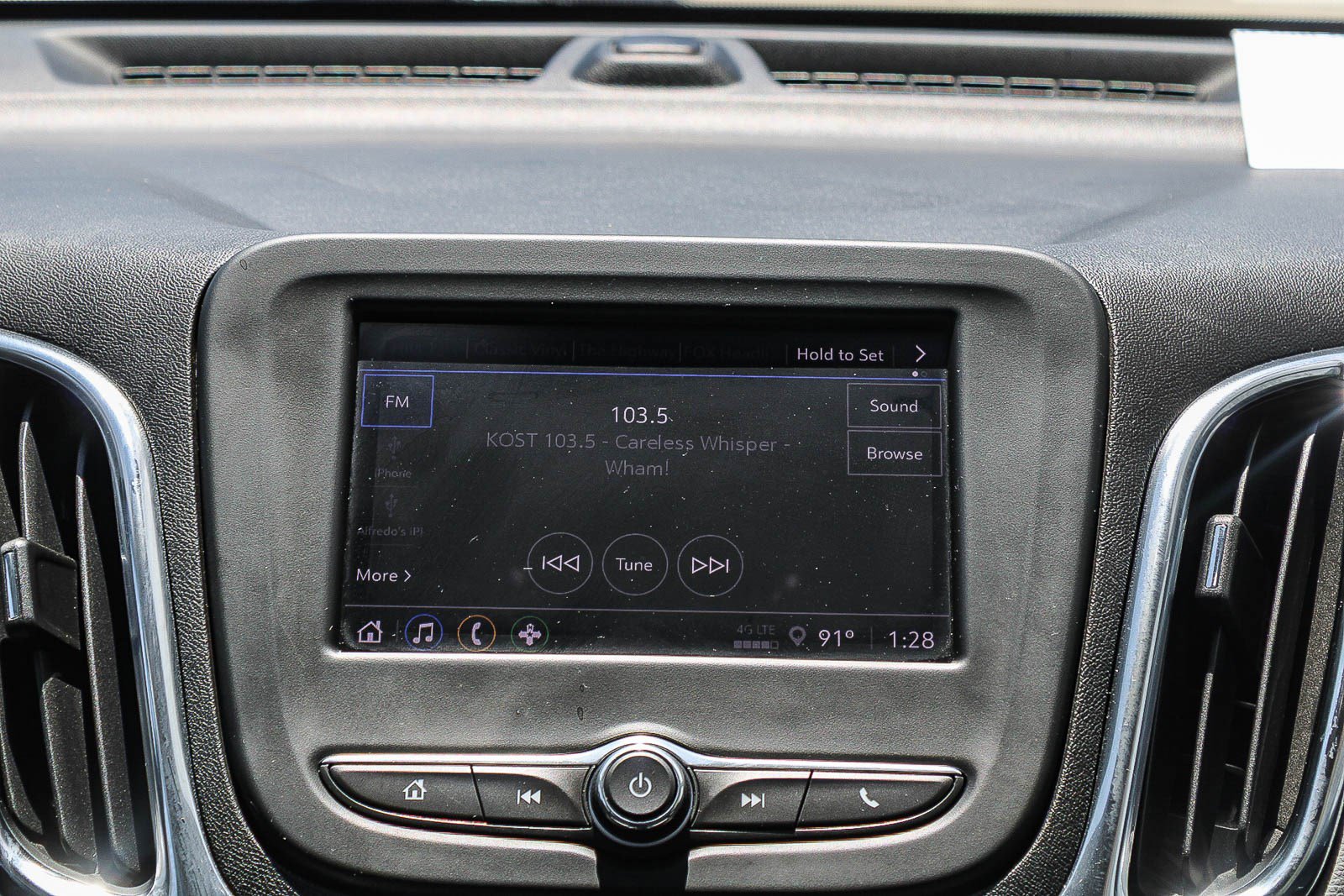Used 2024 Chevrolet Equinox LS w/ LS Convenience Package FWD image 17