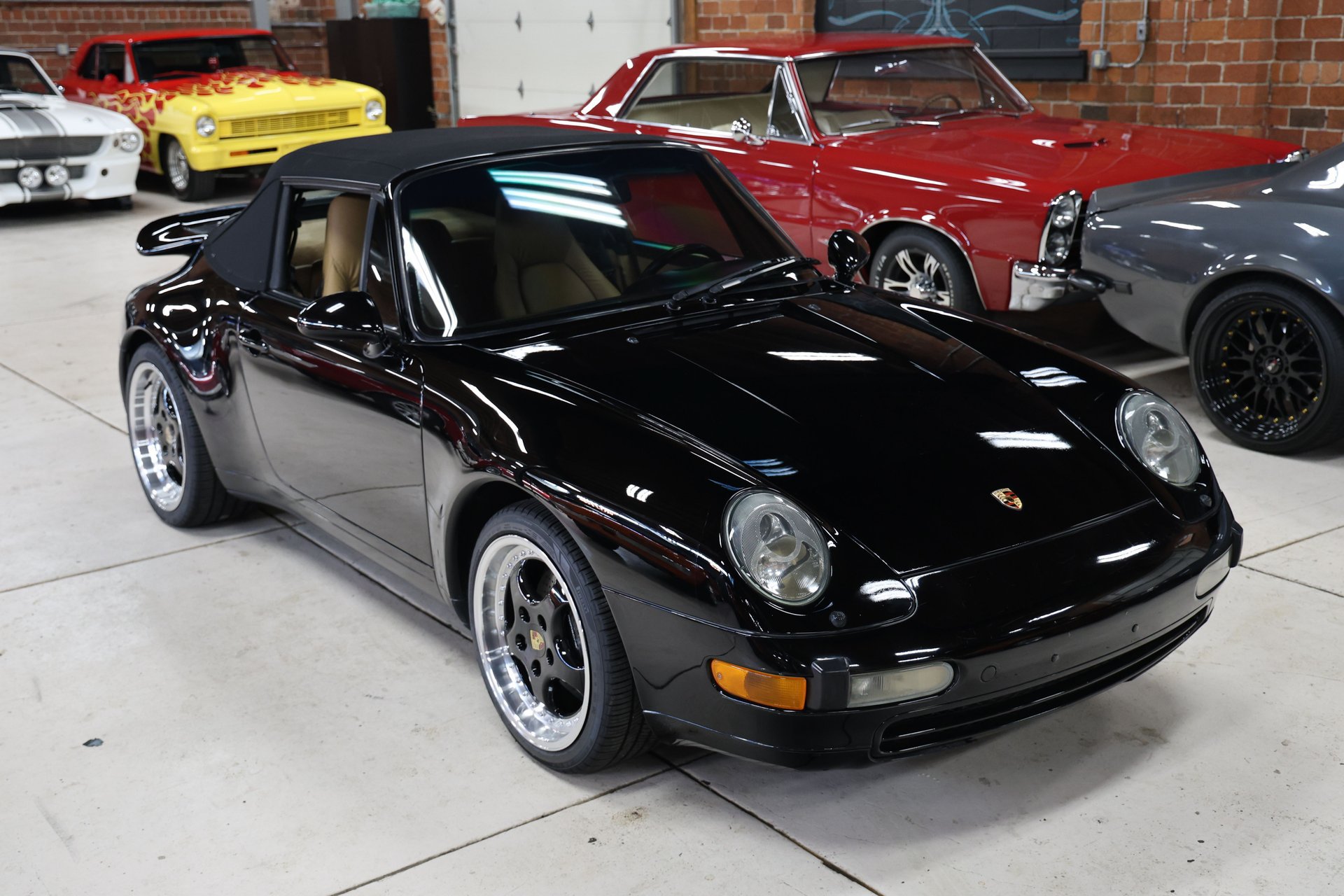 Used 1995 Porsche 911 Cabriolet image 2