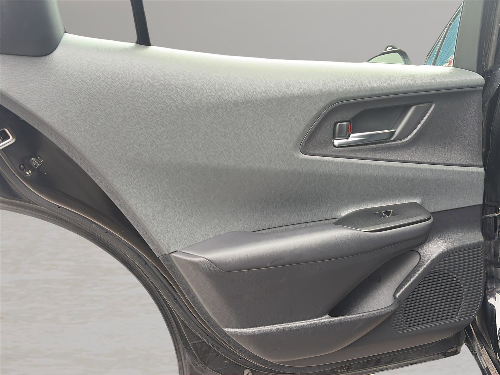 Used 2024 Toyota Prius XLE image 27