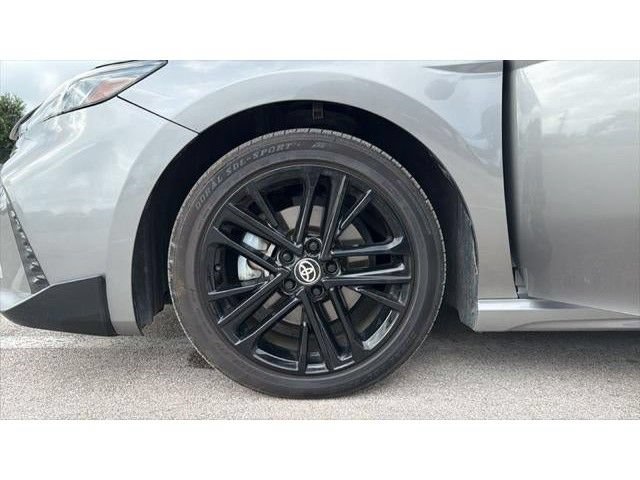 Used 2025 Toyota Camry SE FWD image 12