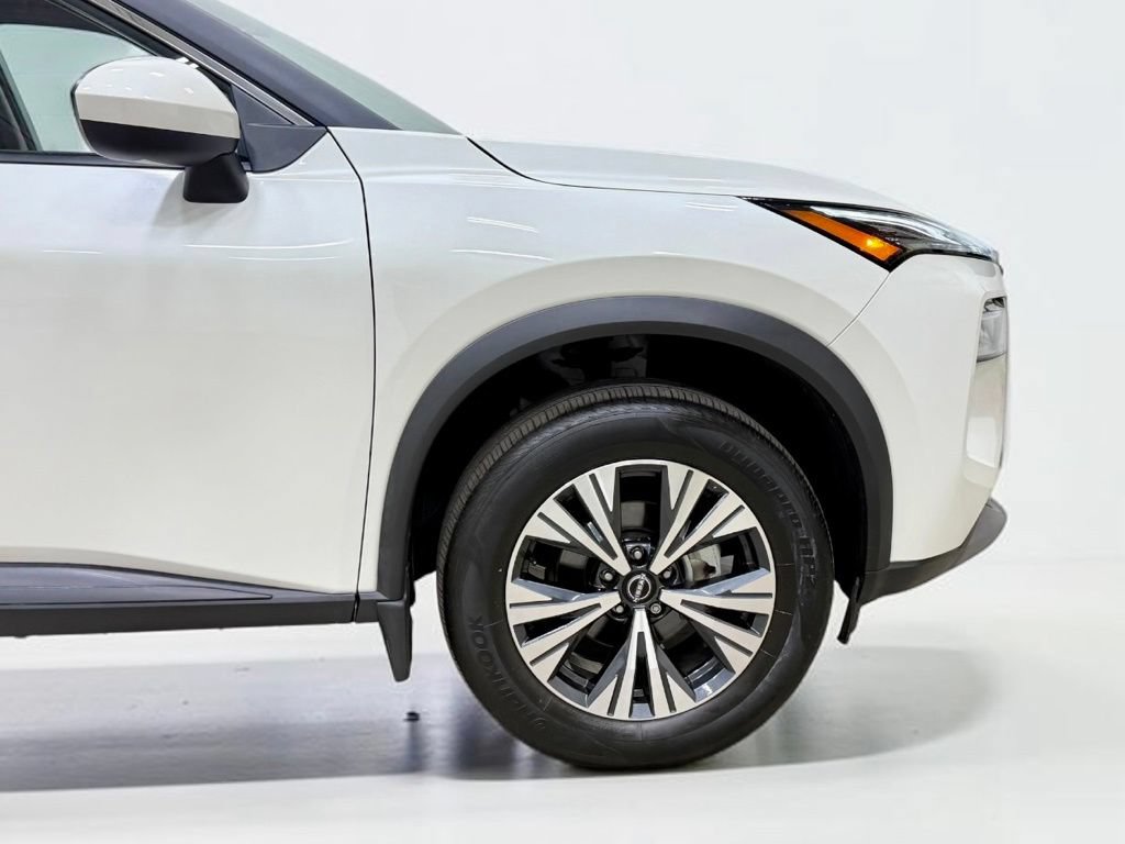 Used 2023 Nissan Rogue SV AWD/4WD image 14