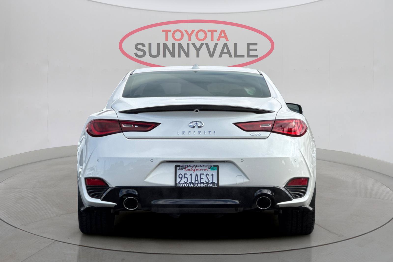 Used 2022 INFINITI Q60 3.0t Luxe w/ Cargo Package RWD image 8