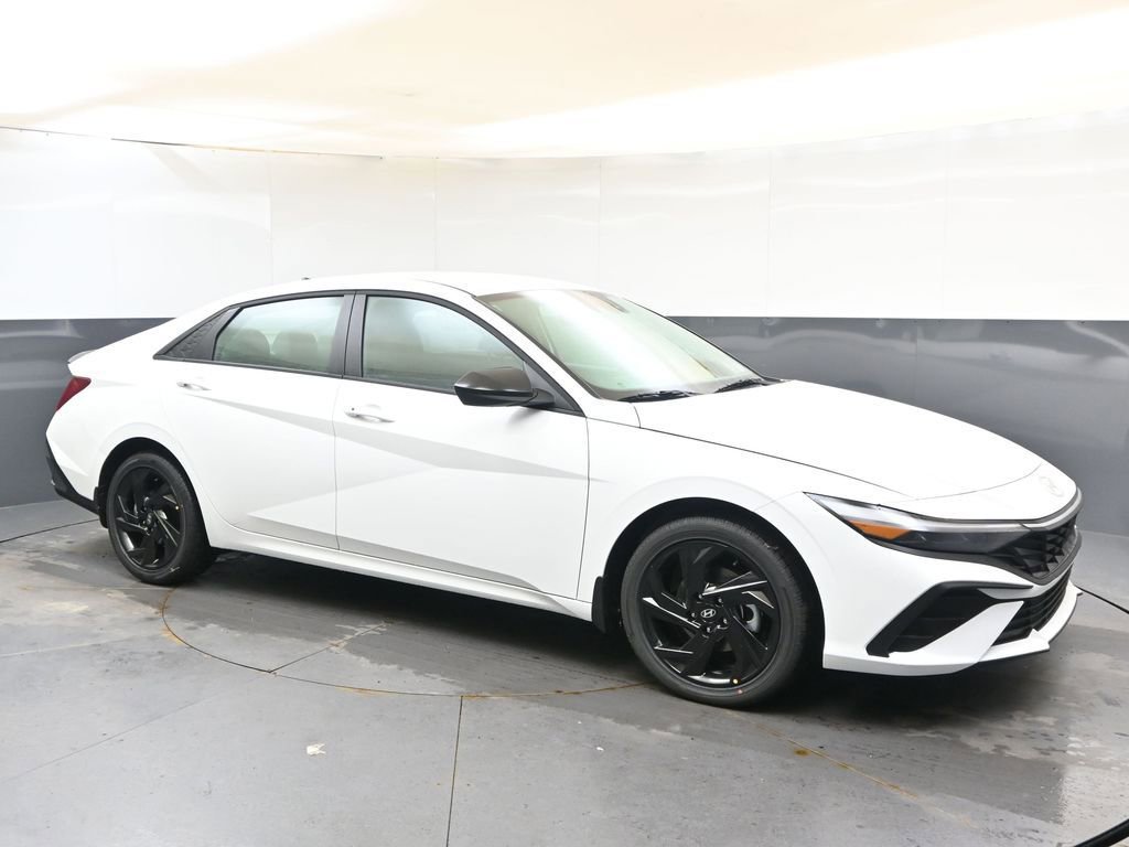 New 2026 Hyundai Elantra Sport image 7