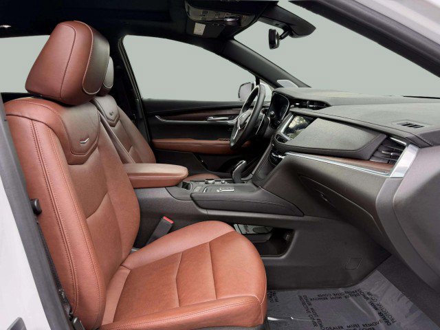 Used 2024 Cadillac XT5 Sportv w/ Technology Package AWD/4WD image 30