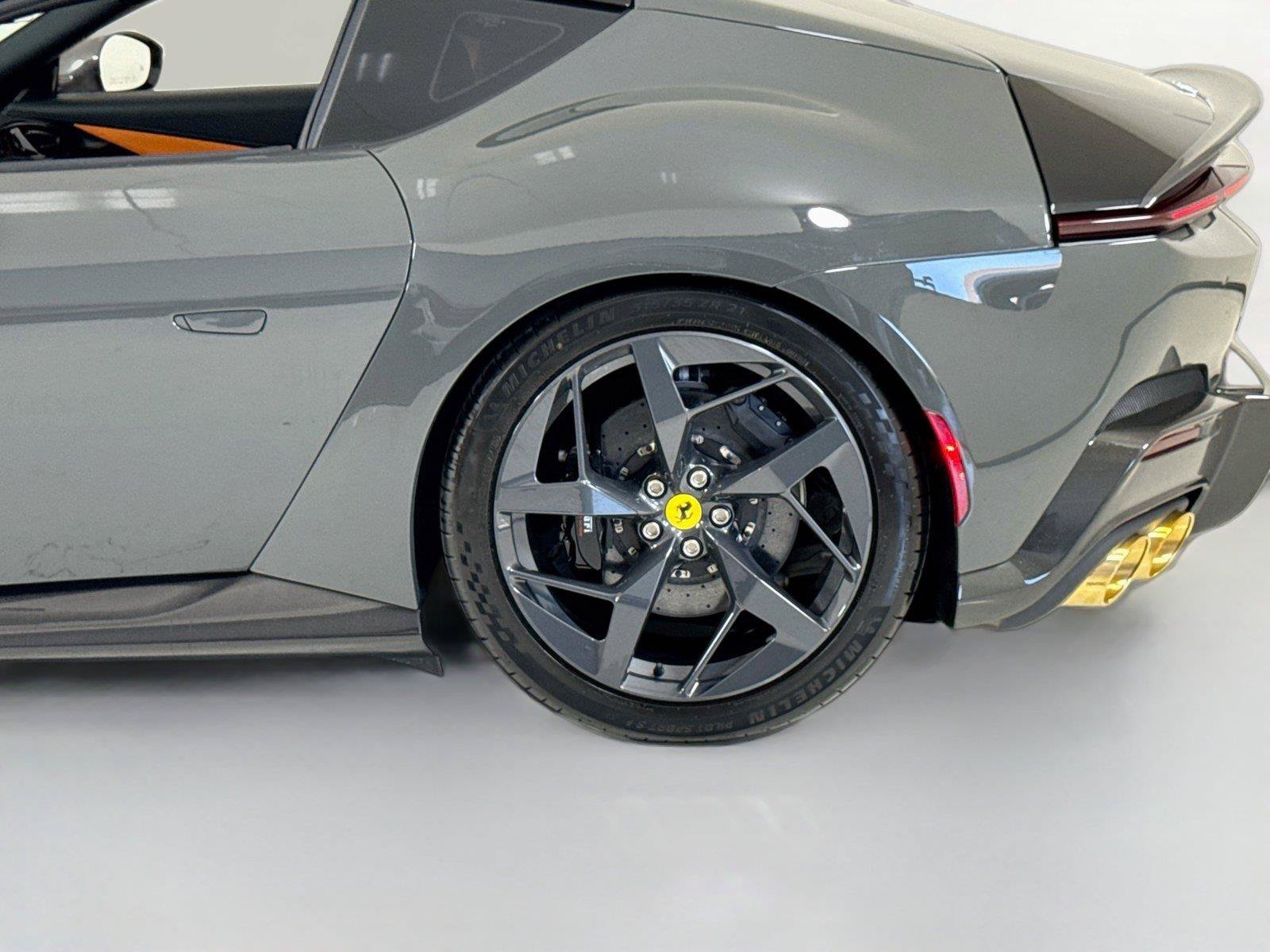 Used 2025 Ferrari 12Cilindri RWD image 40