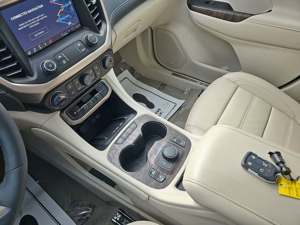Used 2023 GMC Acadia Denali FWD image 30