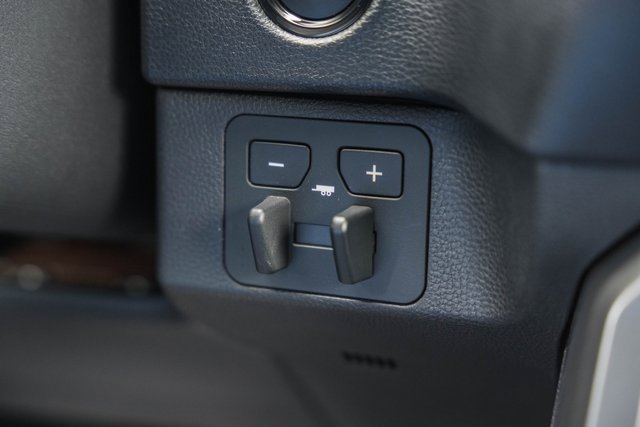 Used 2025 Toyota Tundra SR5 w/ SR5 Convenience Package image 30