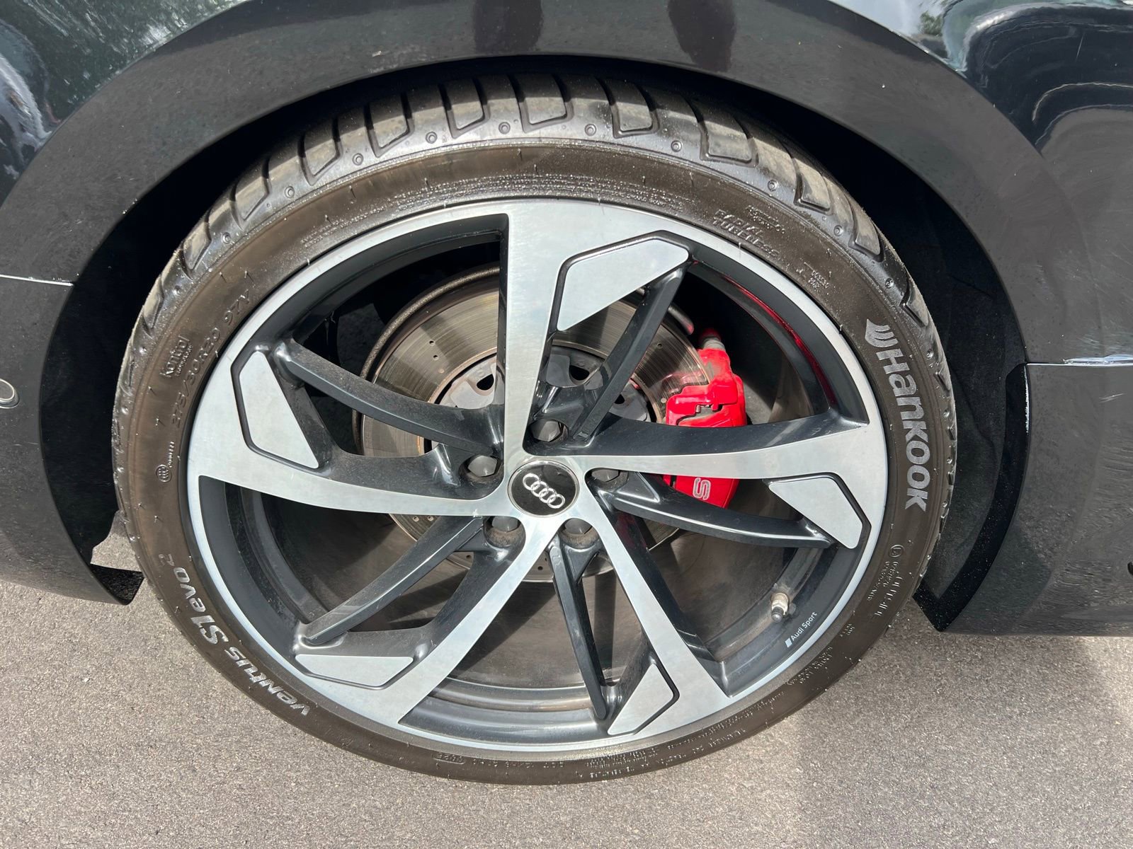 Used 2019 Audi RS 5 w/ Black Optic Carbon Package image 15