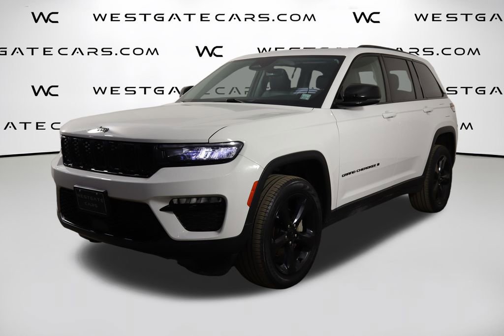 Used 2023 Jeep Grand Cherokee Limited w/ Black Appearance Package AWD/4WD image 1