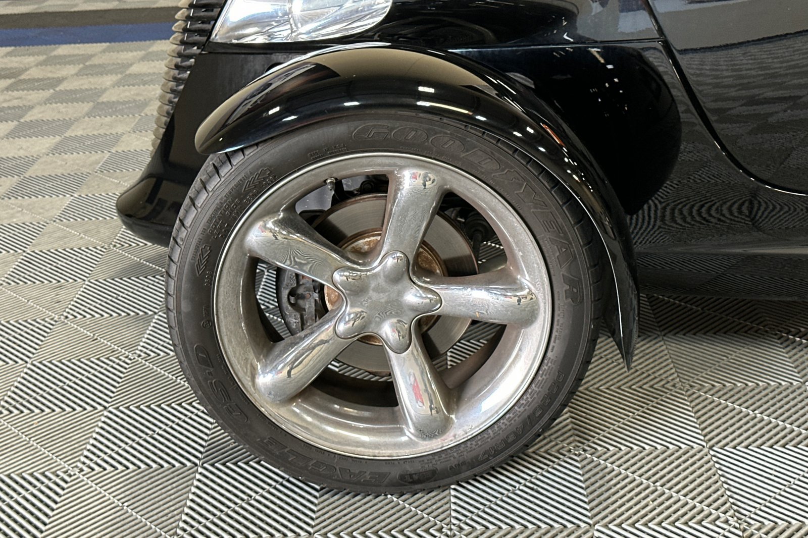 Used 1999 Plymouth Prowler RWD image 36
