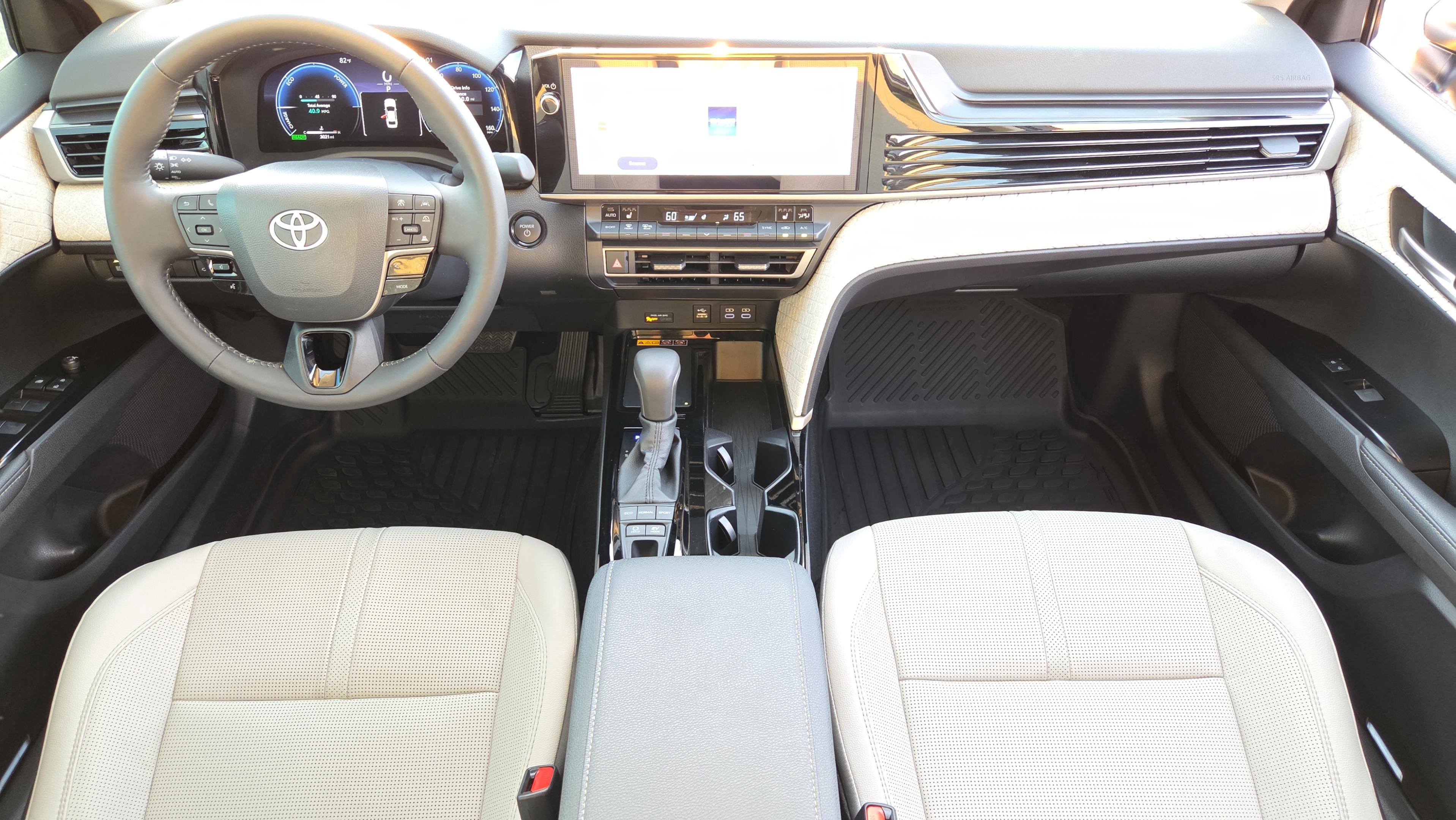 Certified 2025 Toyota Camry XLE image 17