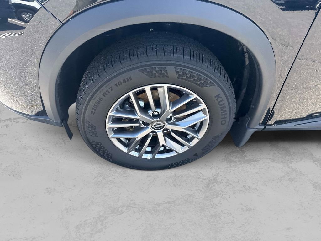 Certified 2025 Nissan Rogue S AWD/4WD image 11