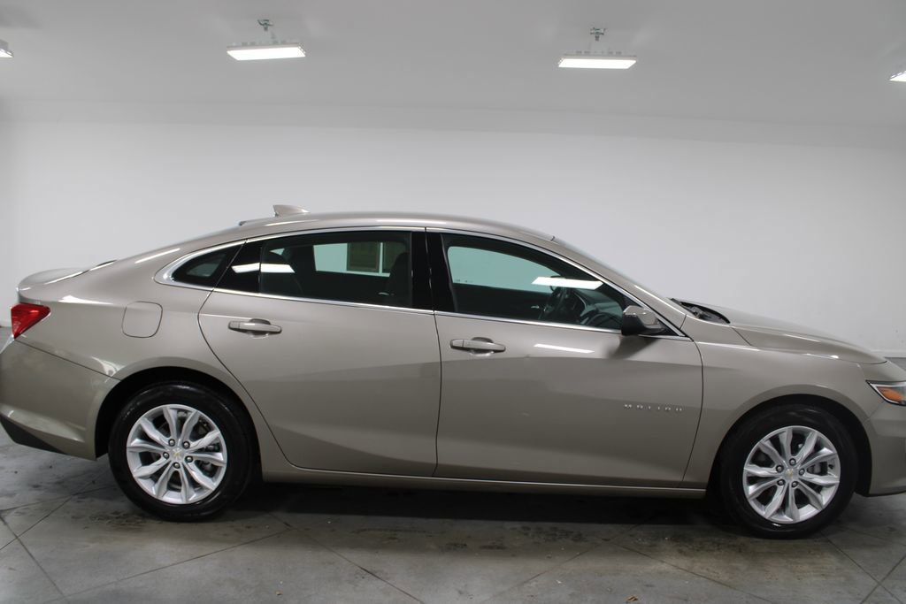 Used 2024 Chevrolet Malibu LT image 11