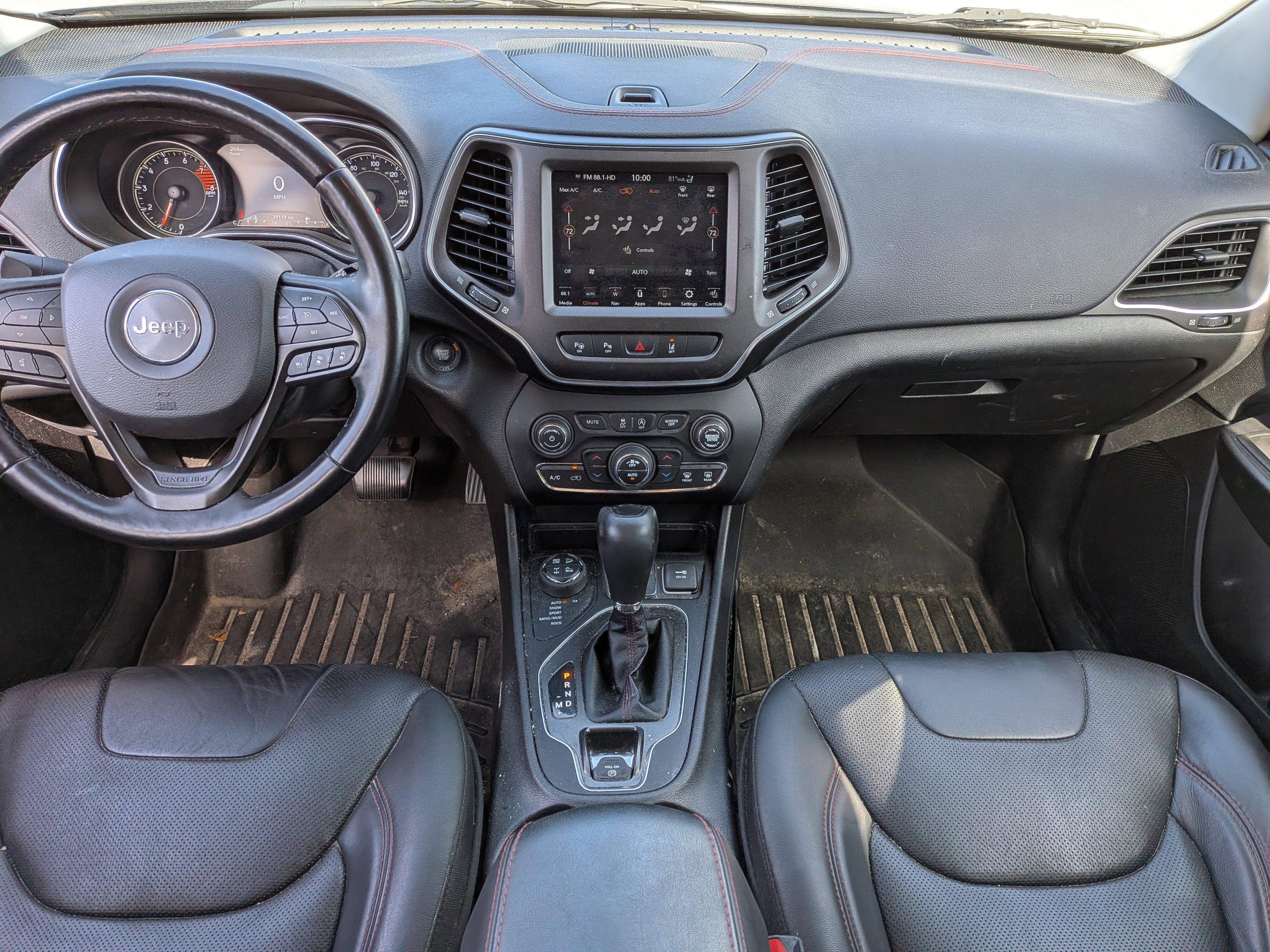 Used 2020 Jeep Cherokee Trailhawk AWD/4WD image 15