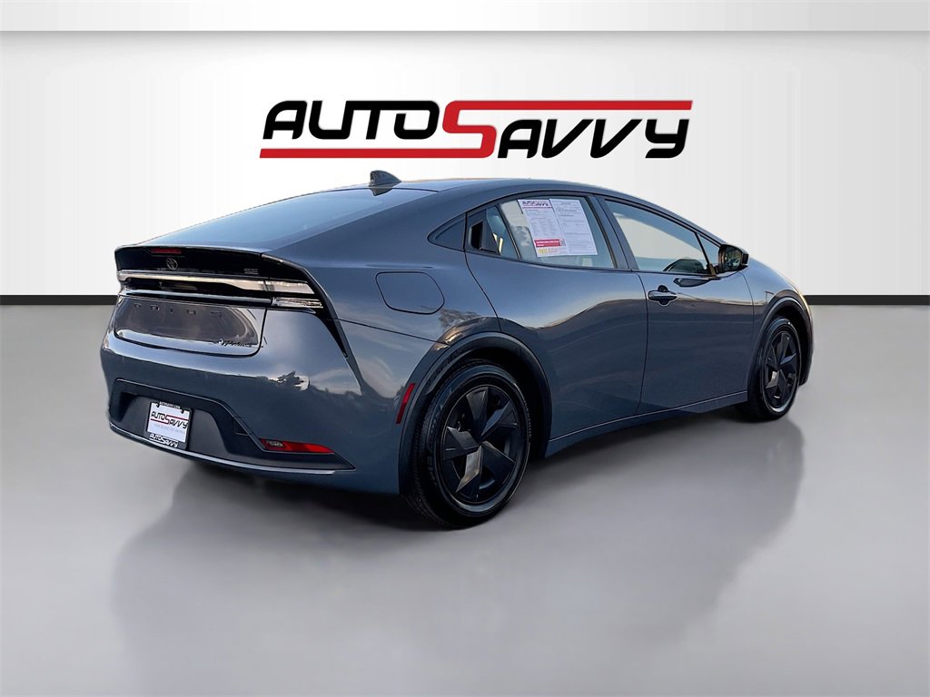 Used 2024 Toyota Prius Prime SE image 7