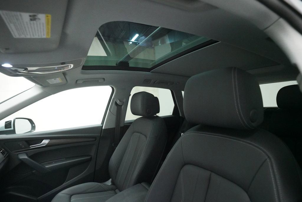 Used 2023 Audi Q5 2.0T Premium w/ Convenience Package AWD/4WD image 33