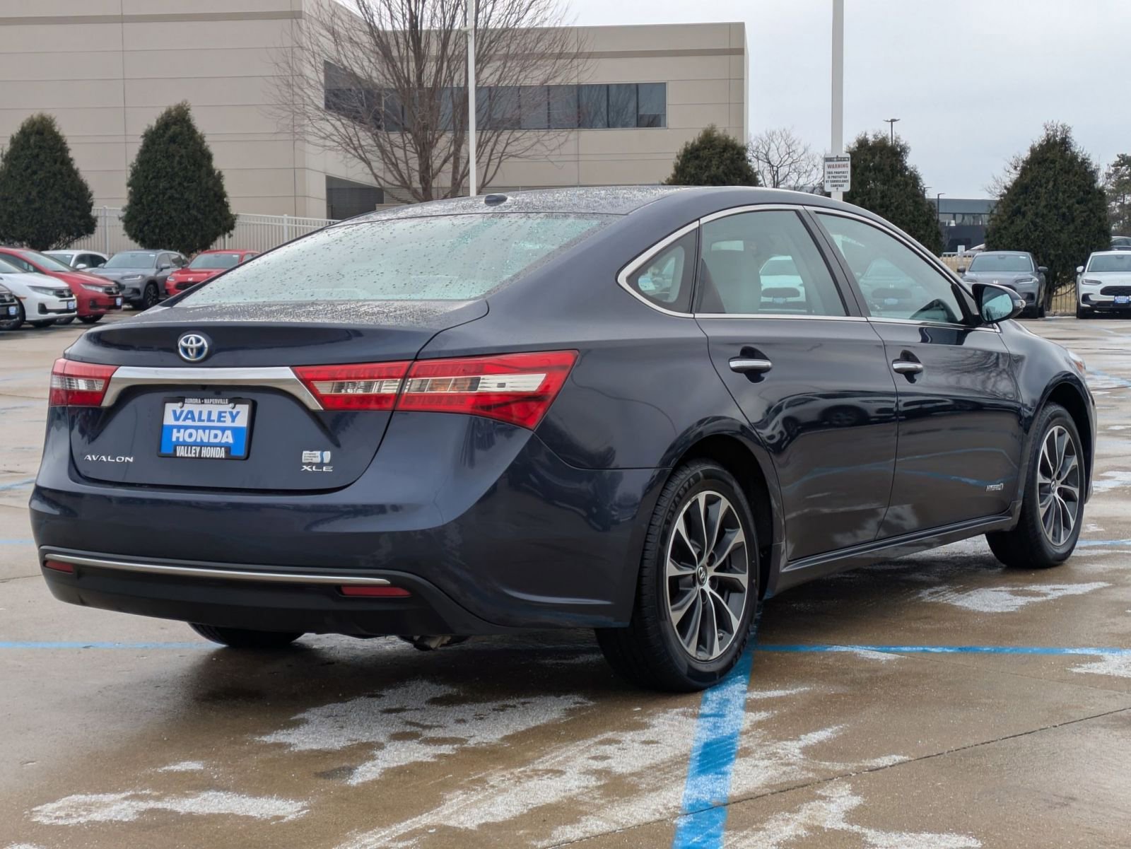 Used 2018 Toyota Avalon XLE Premium w/ All Weather Liner Package image 6