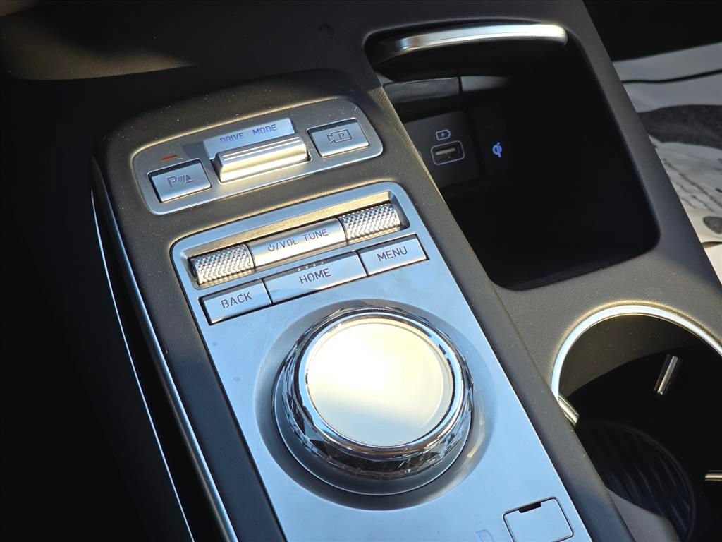 Used 2025 Genesis GV70 2.5T AWD/4WD image 22