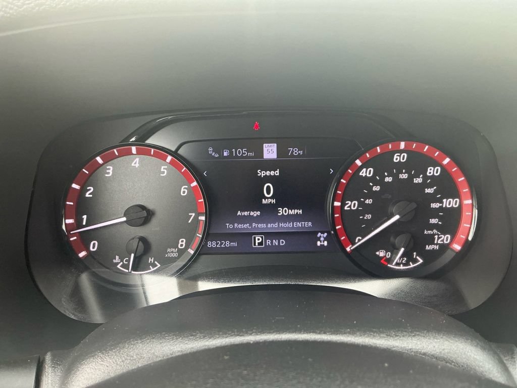 Used 2022 Nissan Frontier PRO-4X w/ Technology Package AWD/4WD image 19