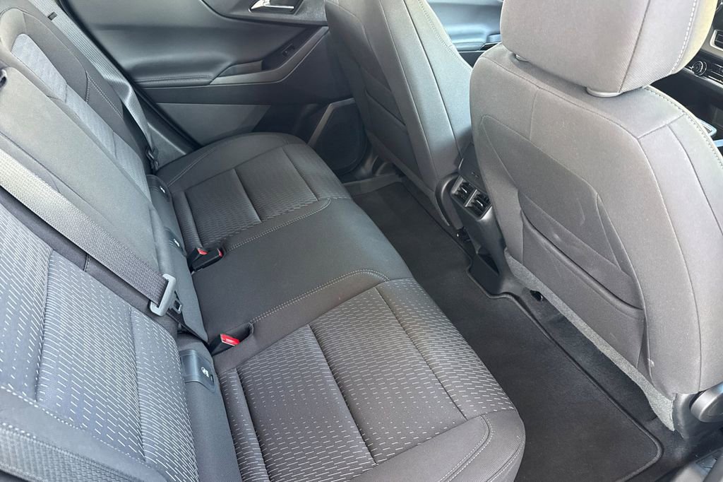 Used 2026 Chevrolet Equinox LT image 24