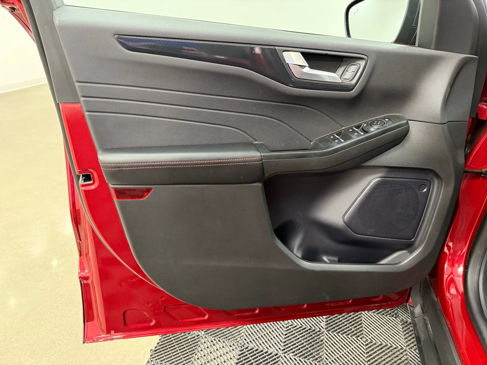 New 2024 Ford Escape ST-Line w/ Tech Pack #1 image 10