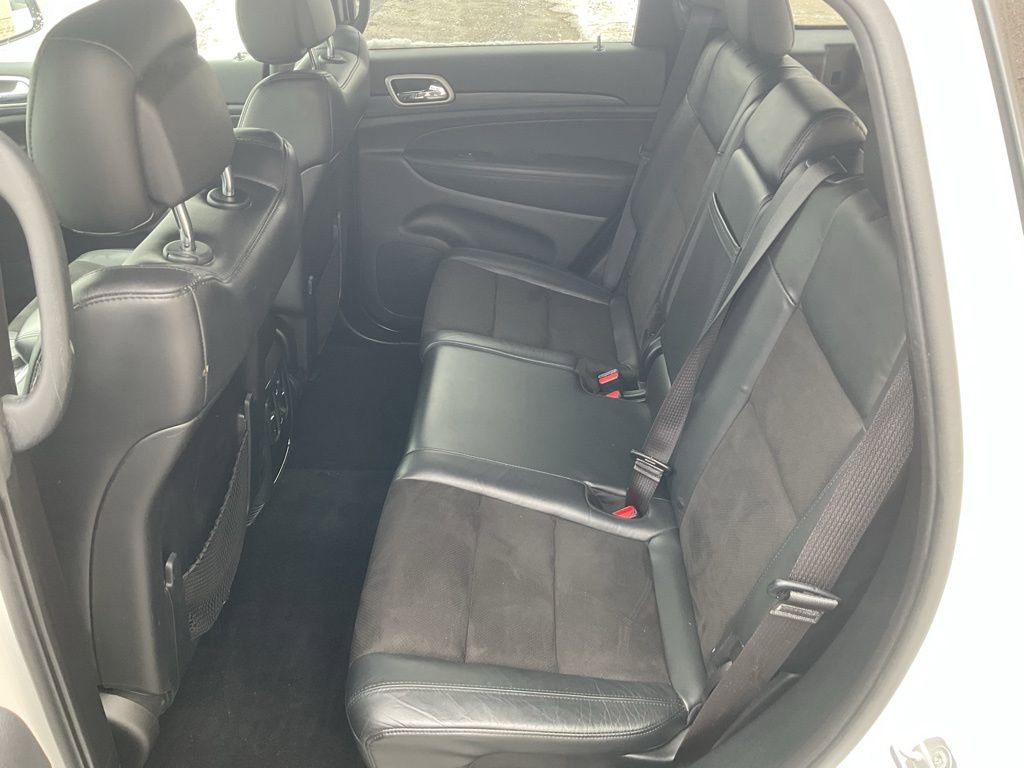 Used 2020 Jeep Grand Cherokee Laredo w/ Quick Order Package 2BN North image 20