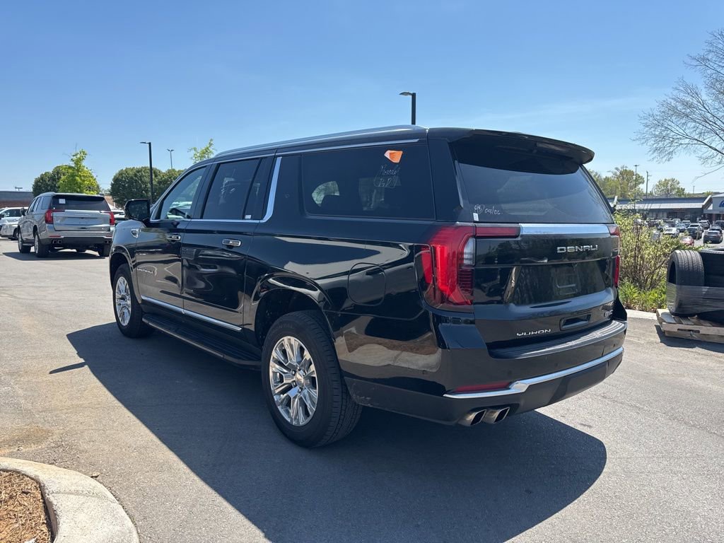 Used 2025 GMC Yukon XL Denali image 6