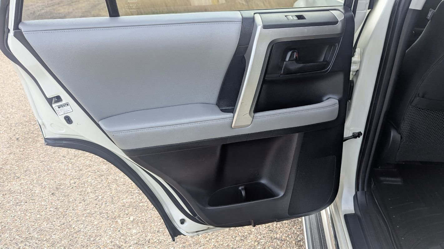 Used 2010 Toyota 4Runner SR5 image 14