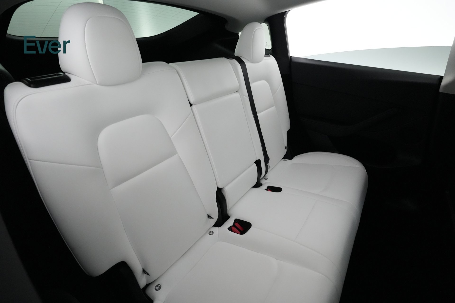Used 2025 Tesla Model Y Long Range RWD image 5