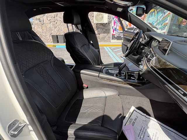 Used 2018 BMW 750i xDrive AWD/4WD image 20