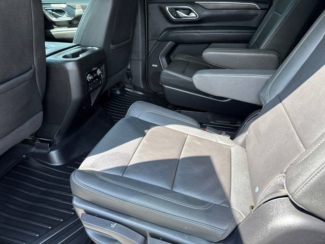 Used 2022 Chevrolet Suburban Z71 w/ Luxury Package AWD/4WD image 19