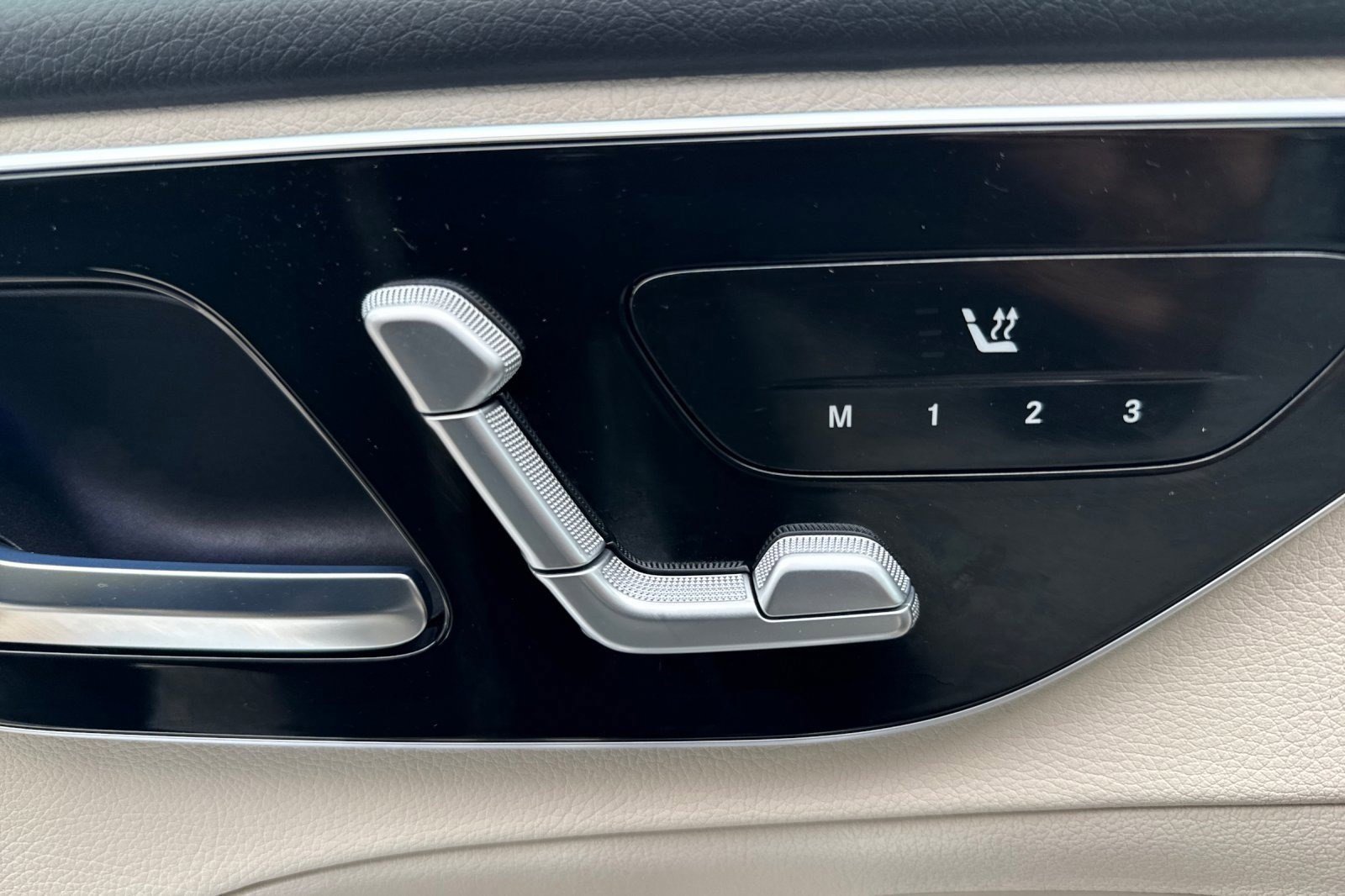 Certified 2025 Mercedes-Benz C 300 4MATIC Sedan image 22