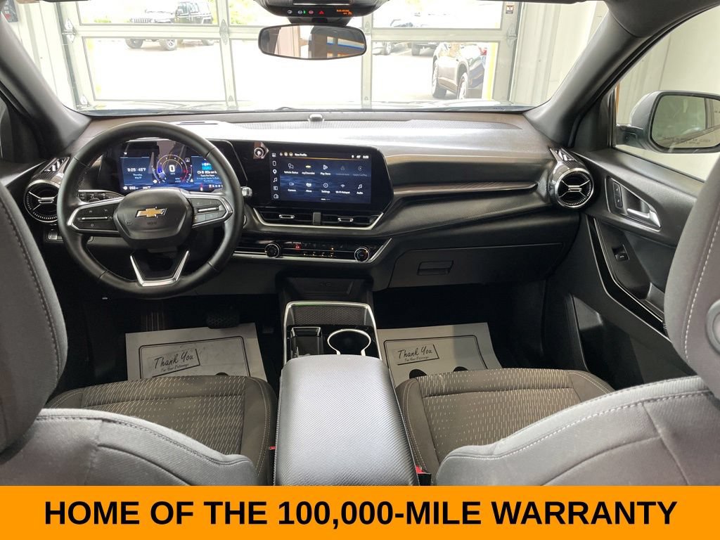 Used 2025 Chevrolet Equinox LT AWD/4WD image 21