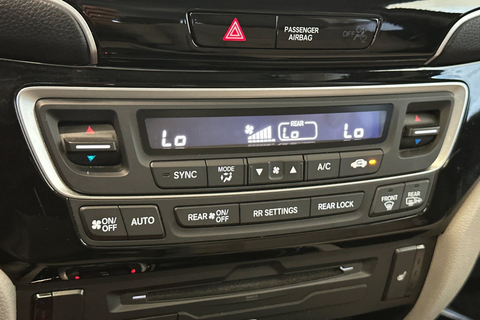 Used 2021 Honda Pilot Touring image 19