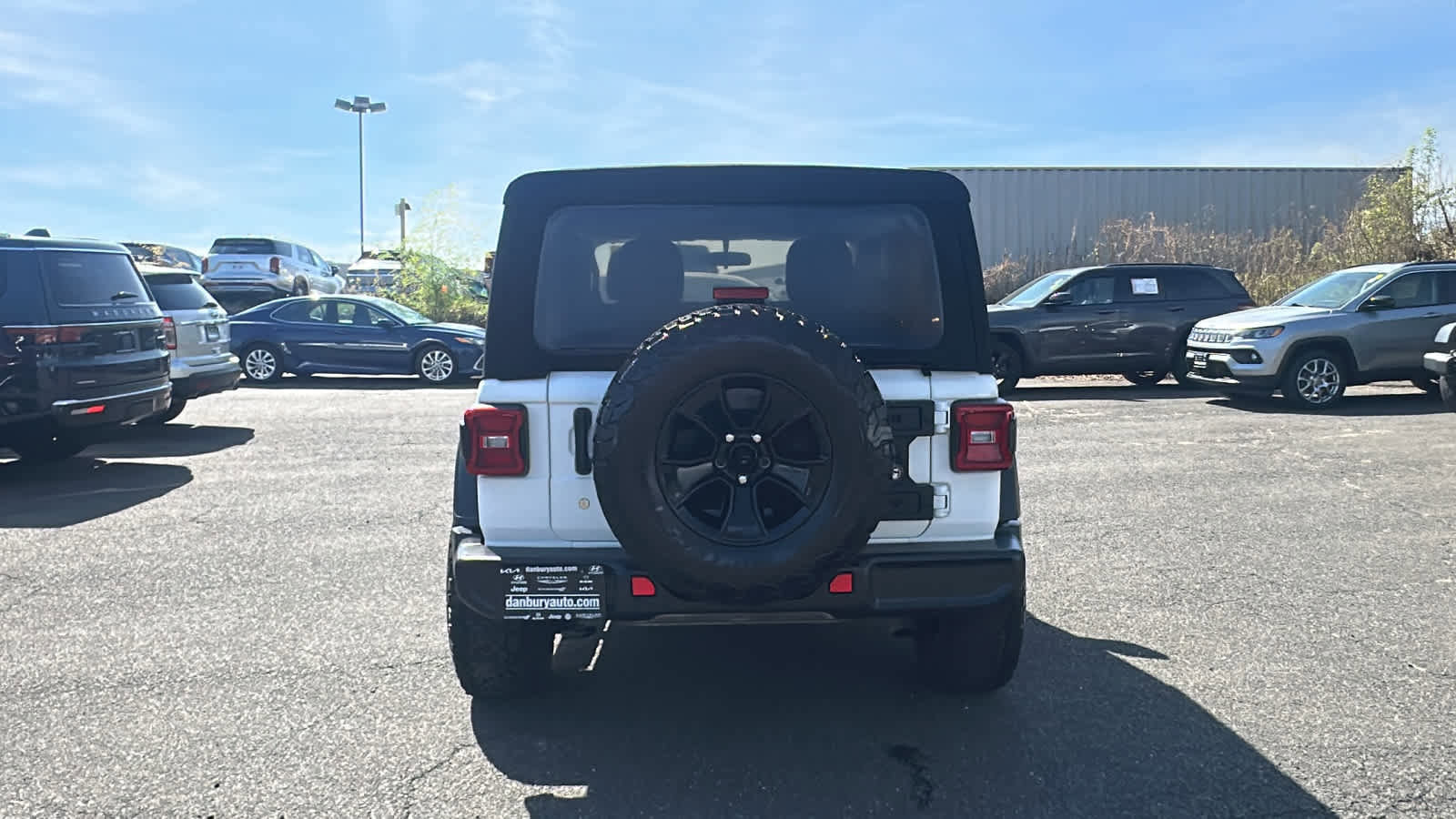 Used 2019 Jeep Wrangler Sport AWD/4WD image 5
