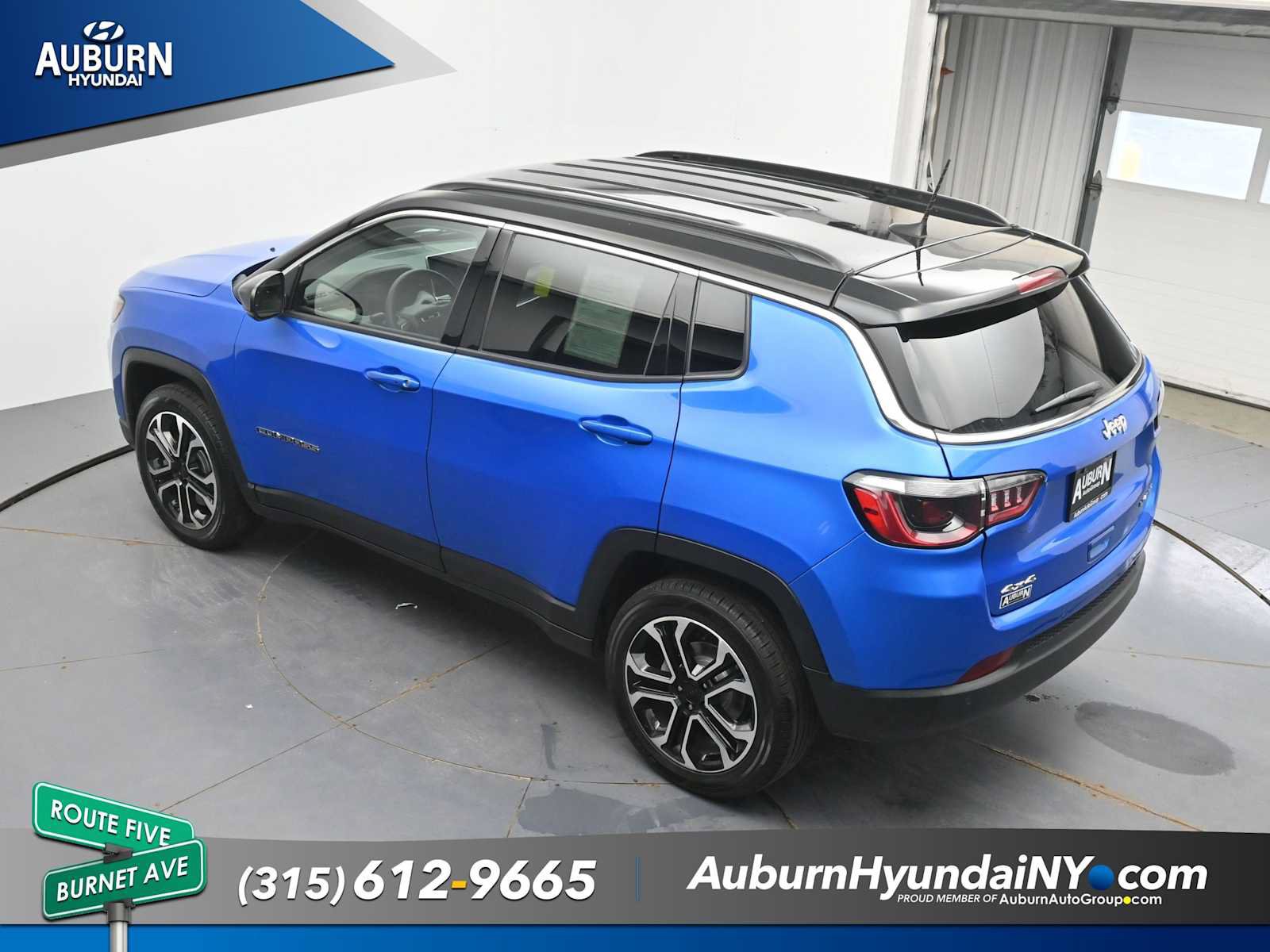 Used 2024 Jeep Compass Limited AWD/4WD image 27