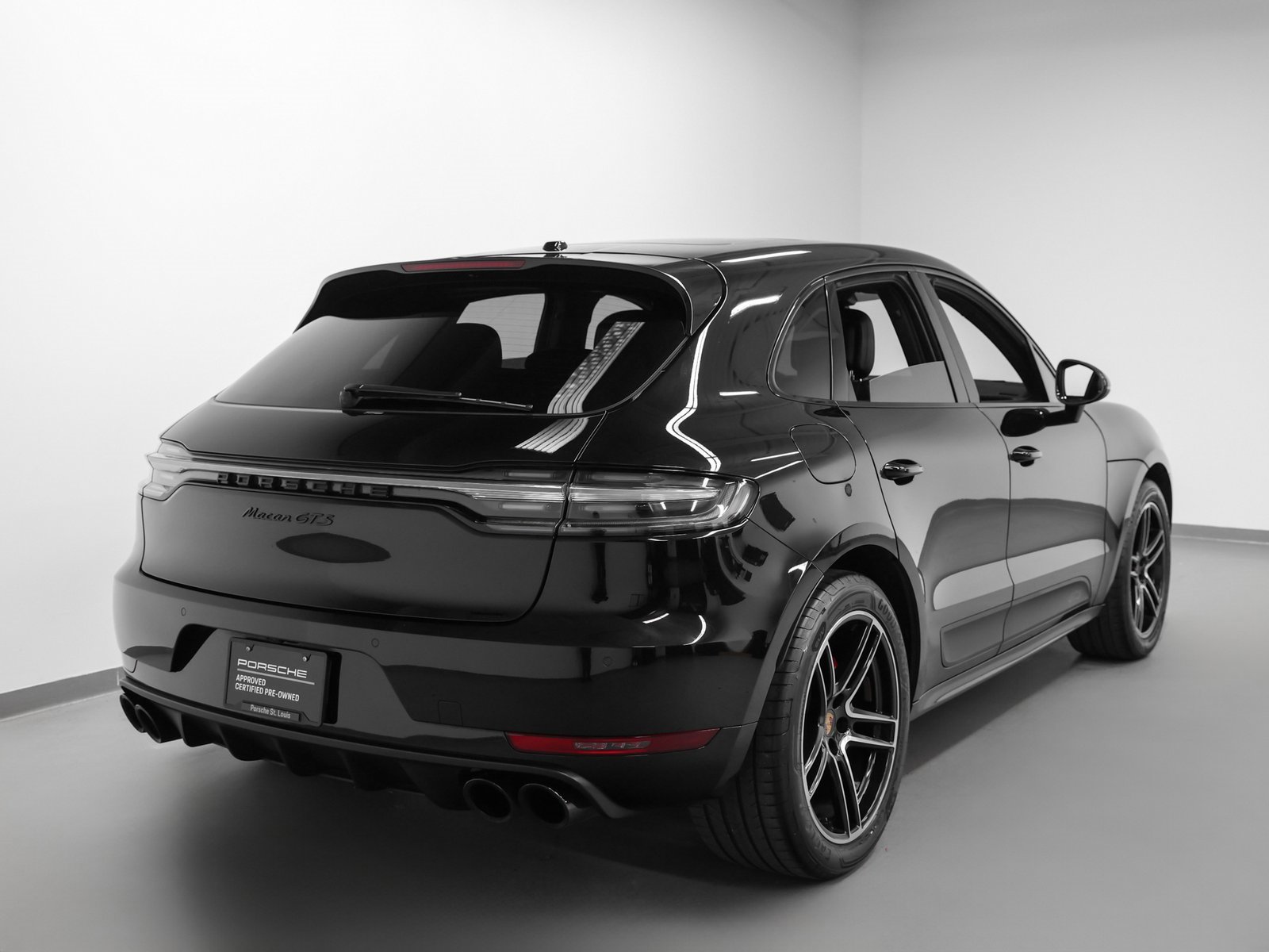 Used 2021 Porsche Macan GTS image 12