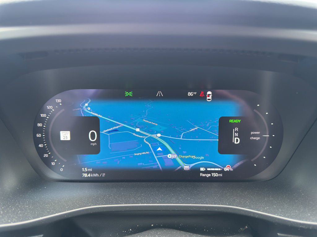 Used 2023 Volvo C40 P8 Recharge Ultimate image 16