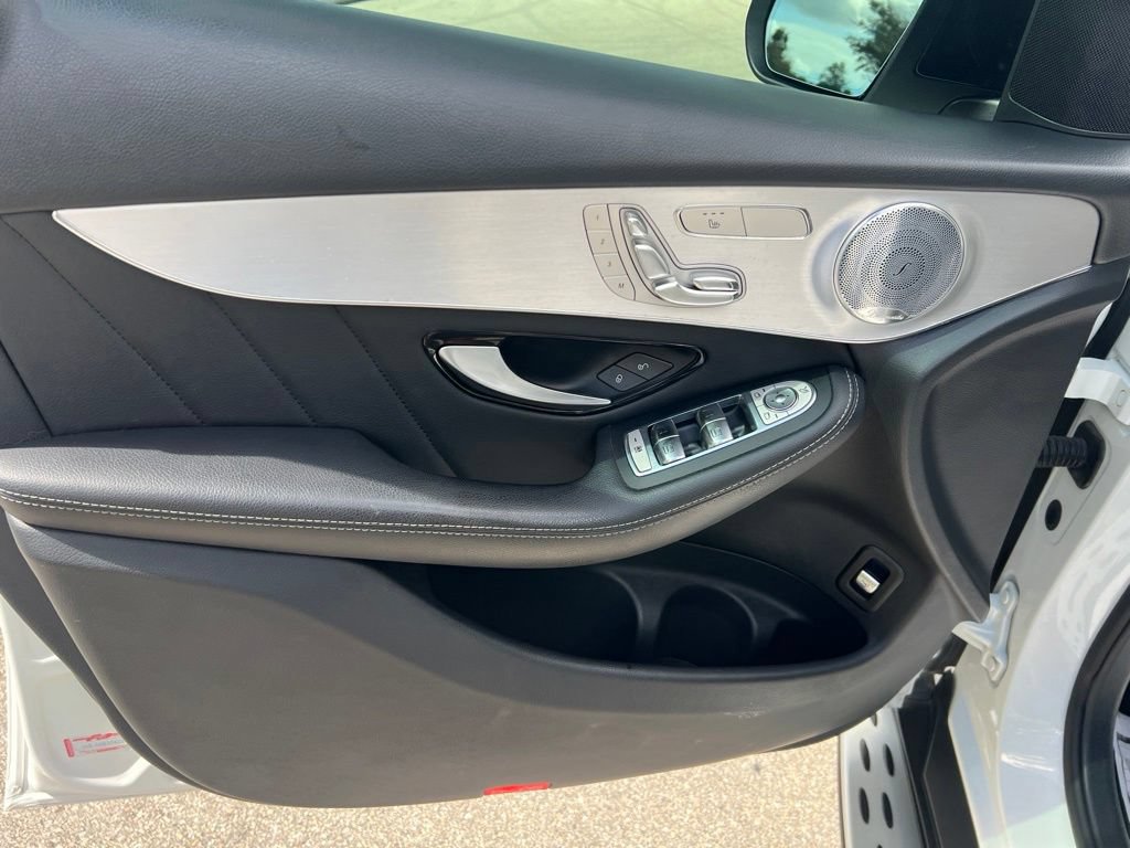 Used 2019 Mercedes-Benz GLC 300 image 31
