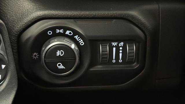 Used 2021 Jeep Gladiator Mojave image 38
