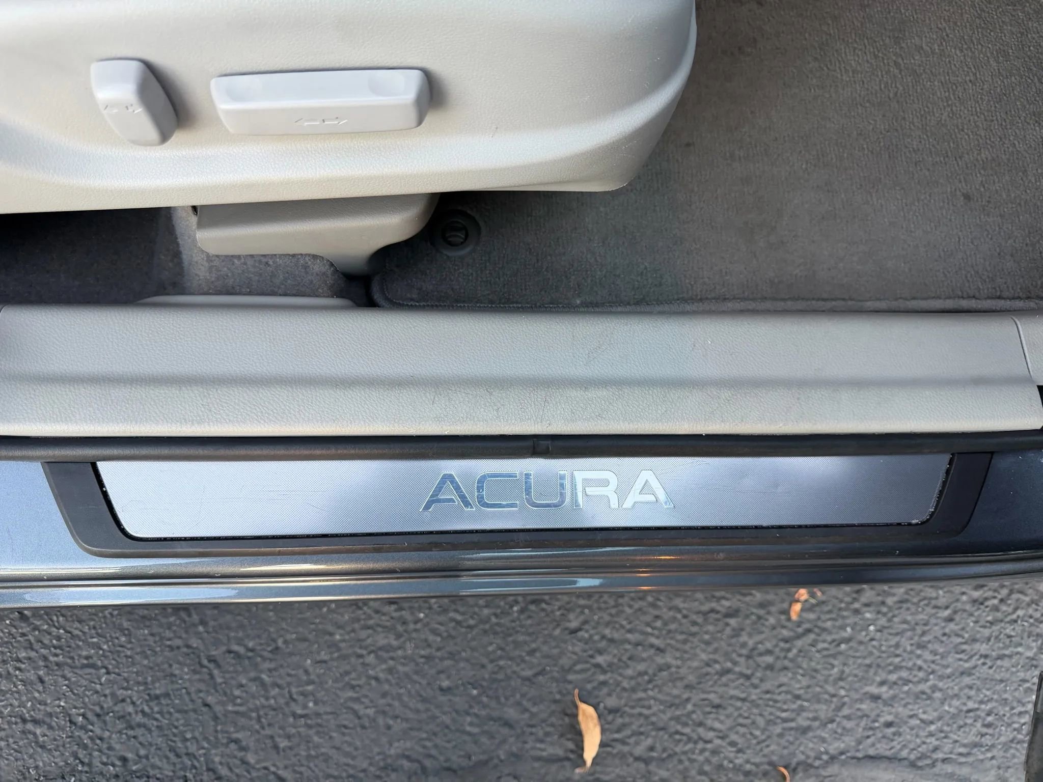Used 2011 Acura RDX 2WD image 25