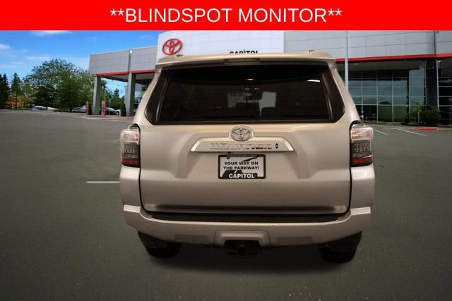 Used 2024 Toyota 4Runner SR5 AWD/4WD image 4