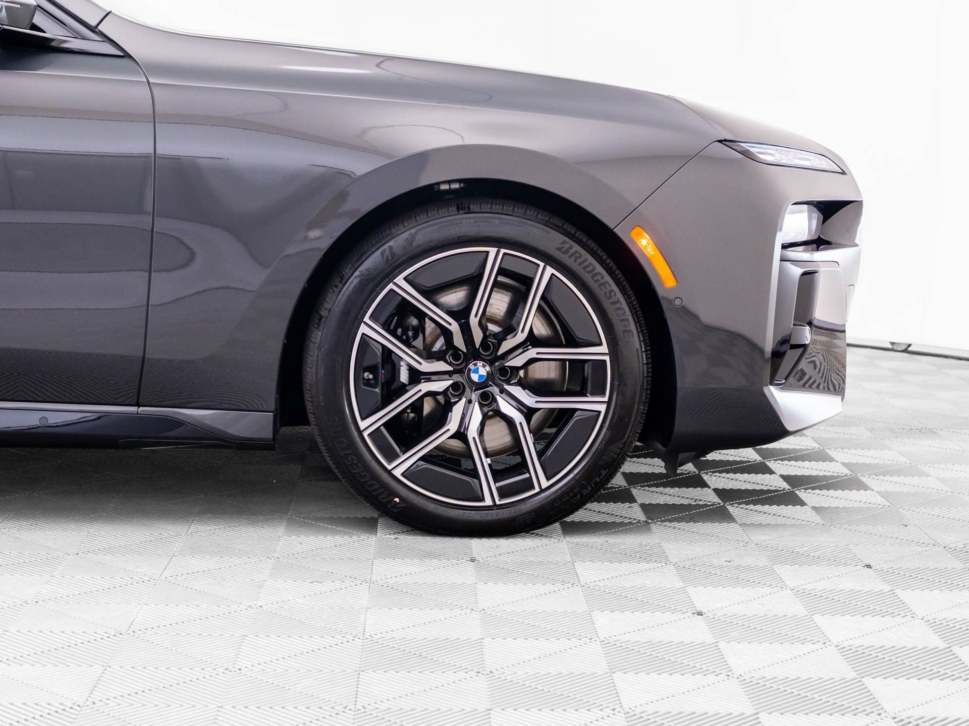 New 2026 BMW 760i xDrive w/ Executive Package AWD/4WD image 40