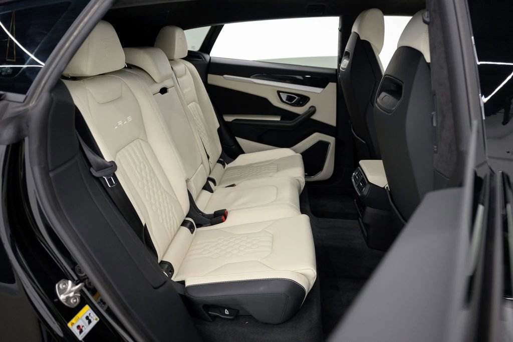 Used 2024 Lamborghini Urus S AWD/4WD image 53