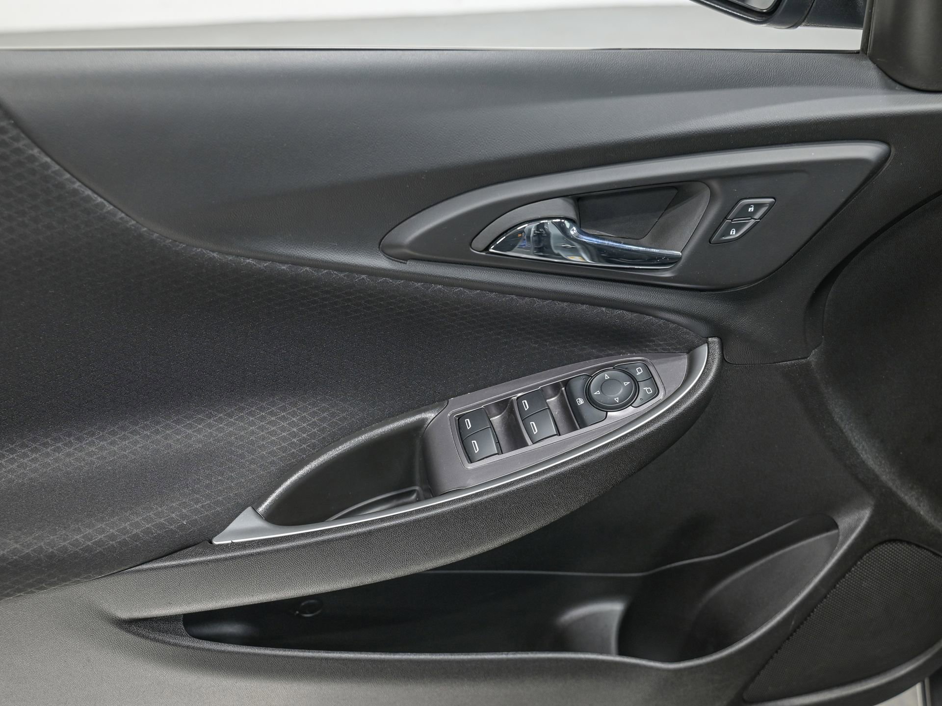 Used 2023 Chevrolet Malibu LS image 15