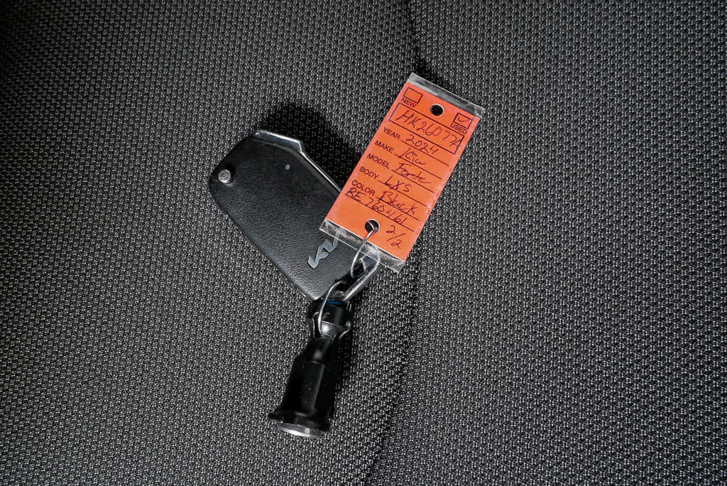 Used 2024 Kia Forte LXS w/ LXS Technology Package FWD image 35