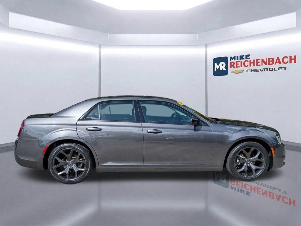Used 2023 Chrysler 300 Touring w/ Sport Appearance Package RWD image 3