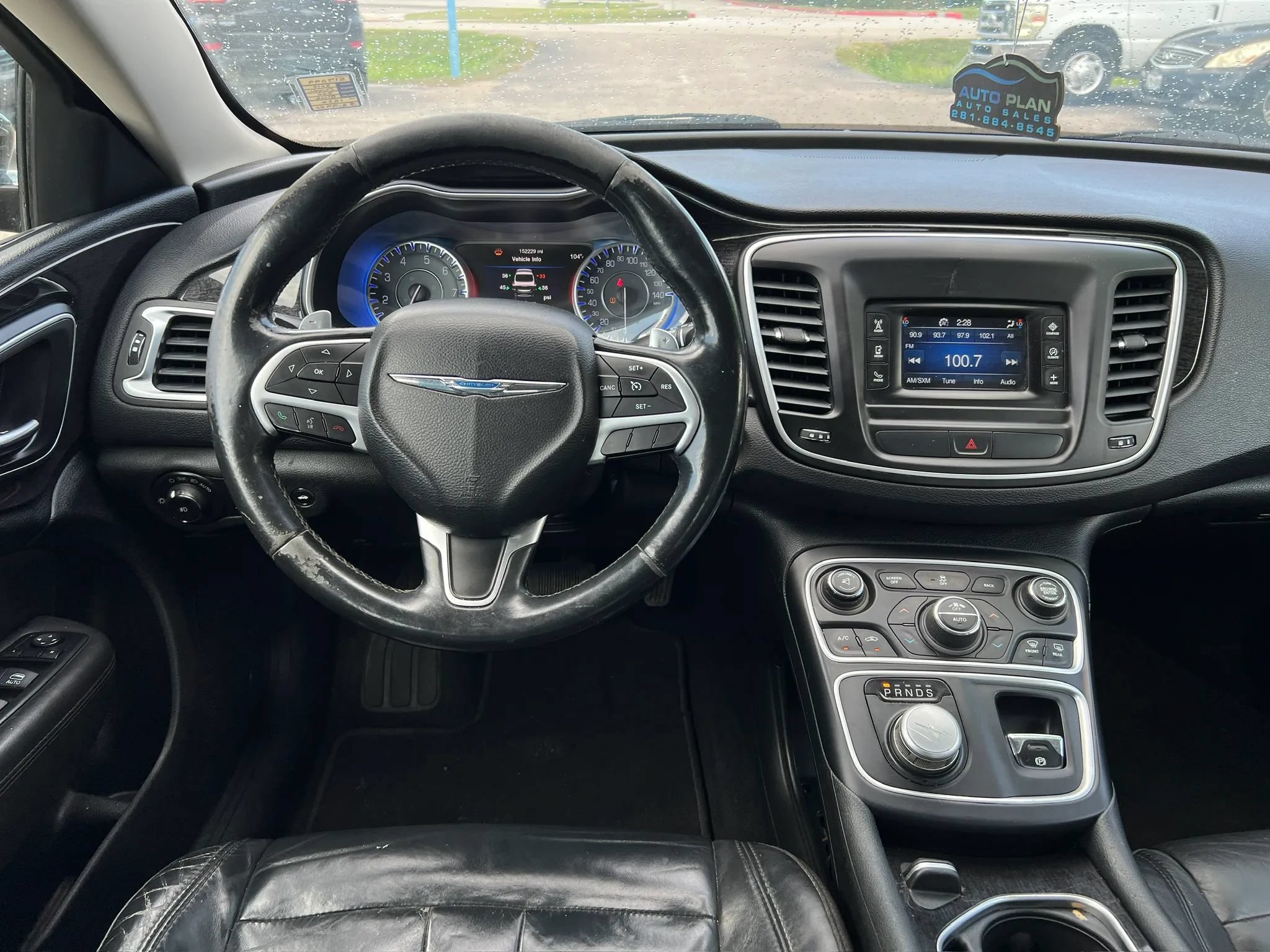 Used 2015 Chrysler 200 C FWD image 17
