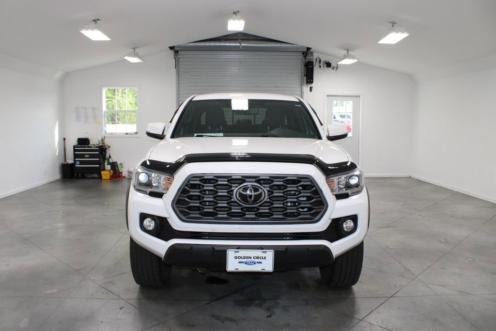 Used 2022 Toyota Tacoma TRD Off-Road w/ Technology Package image 3